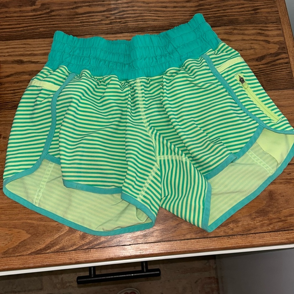 VGUC lululemon shorts